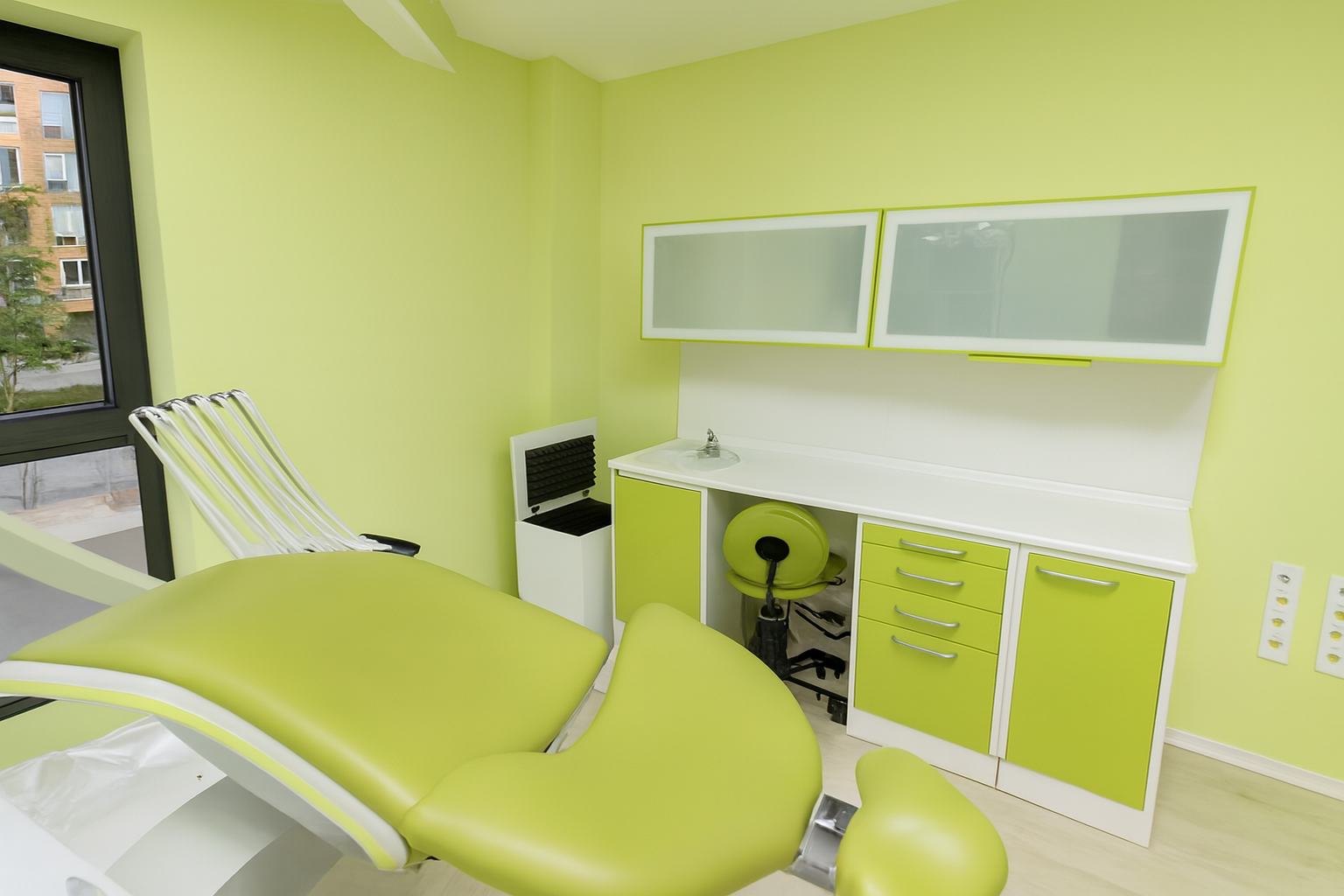 Акустични решения в Медицината и фармацията